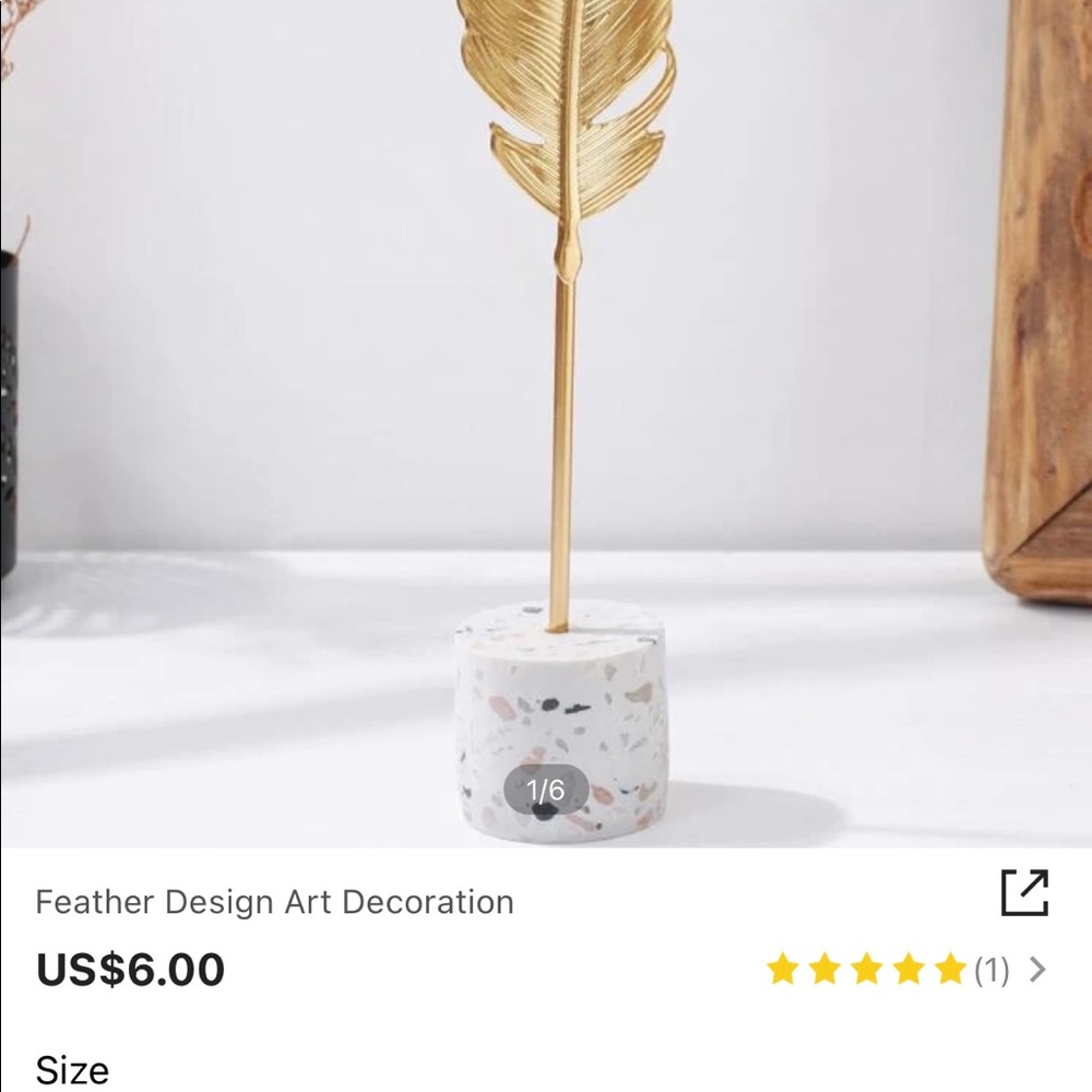 Six Gold Feather Table Decor